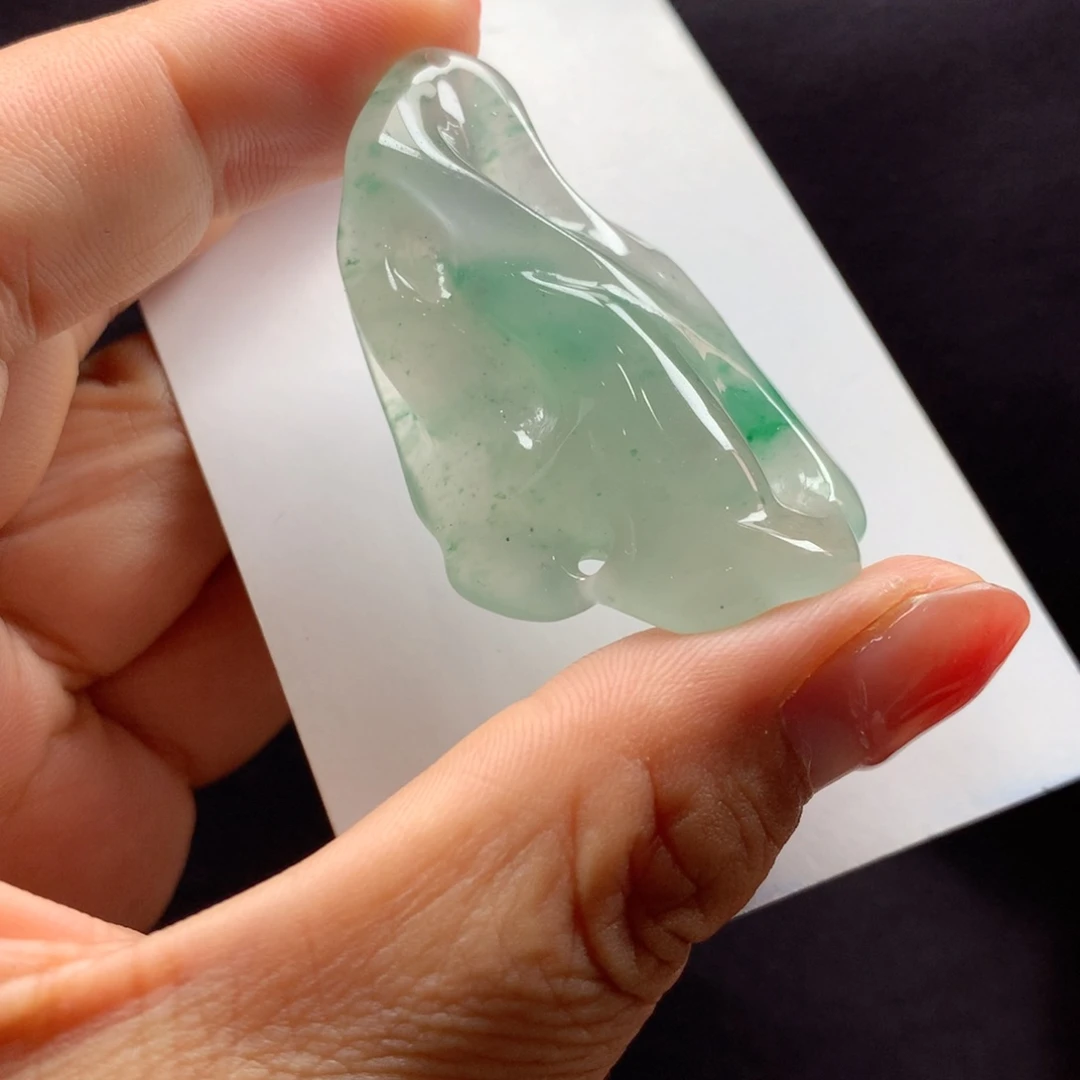 颈饰未镶嵌石英质玉