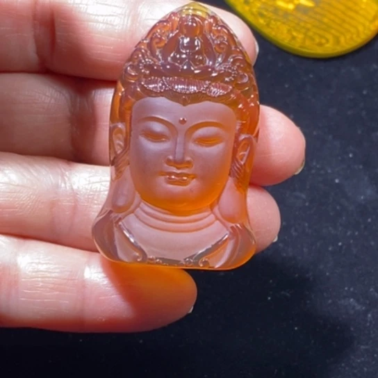 琥珀未镶嵌裸石观音