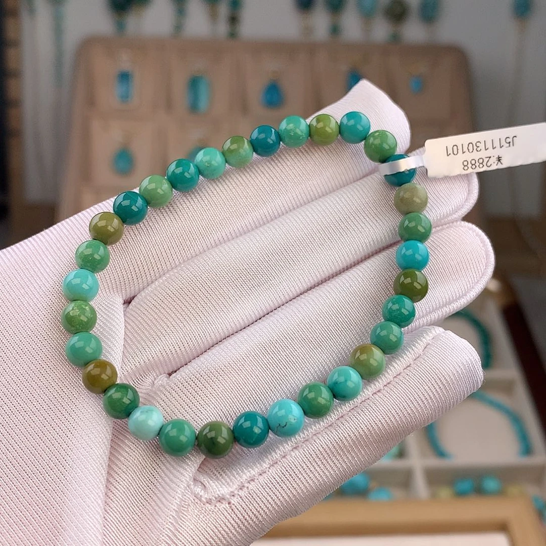 绿松石未镶嵌颈饰