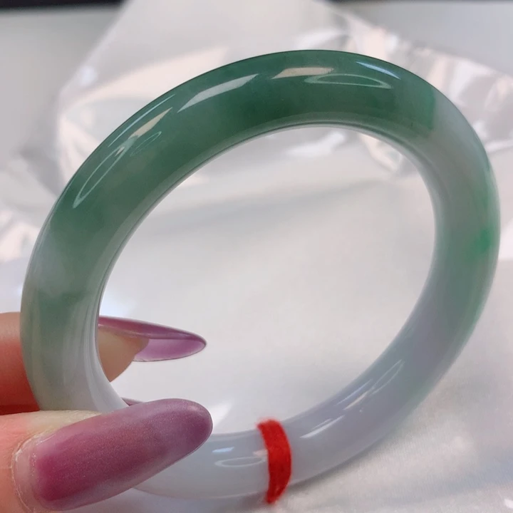 翡翠手镯（圆镯）未镶嵌