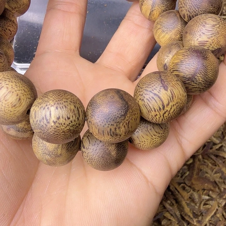 朋***友沉香手串沉香棋楠手串