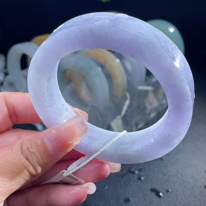 定制翡翠未镶嵌翡翠手镯
