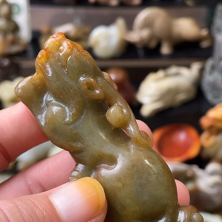 和田玉（糖玉）未镶嵌颈饰