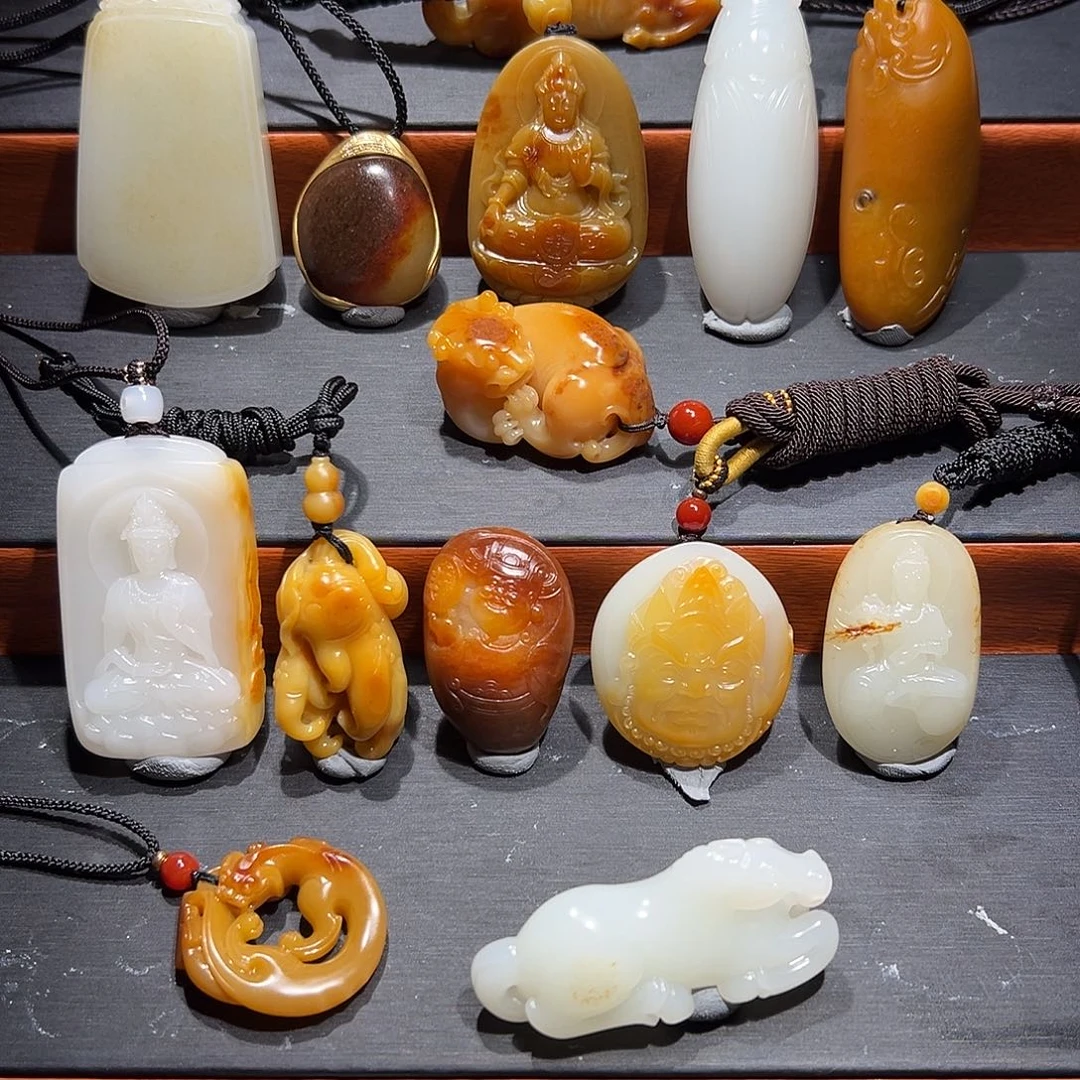 和田玉未镶嵌挂件