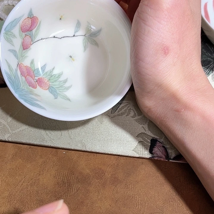 【闪购商品】虎*妞荔枝杯哈哈哈哈哈