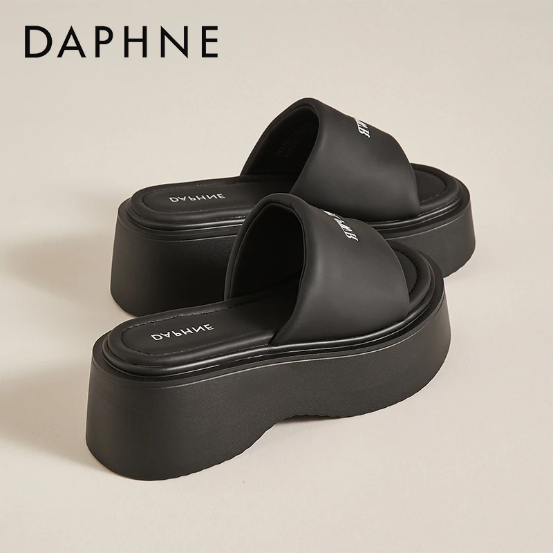 达芙妮厚底增高凉拖鞋女外穿夏季2025新款绝美百搭休闲沙滩一字拖