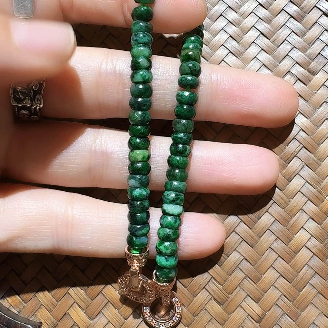 未镶嵌手链翡翠个性十足