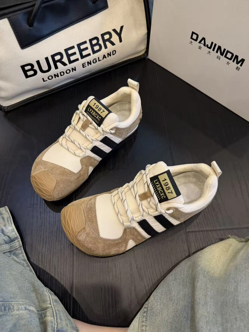 大金大码女鞋40-43丑萌拼接德训鞋