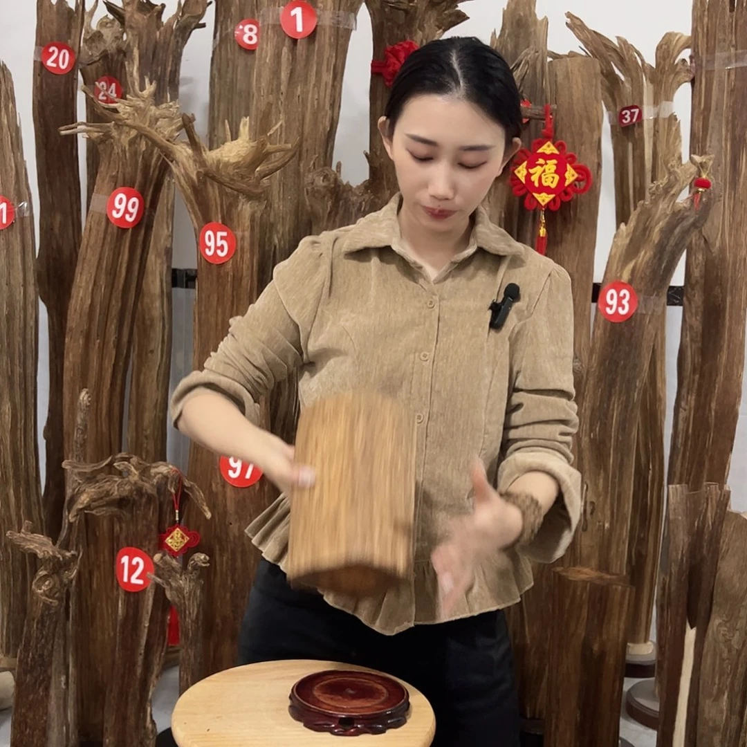 沉香碎屑沉香原材料