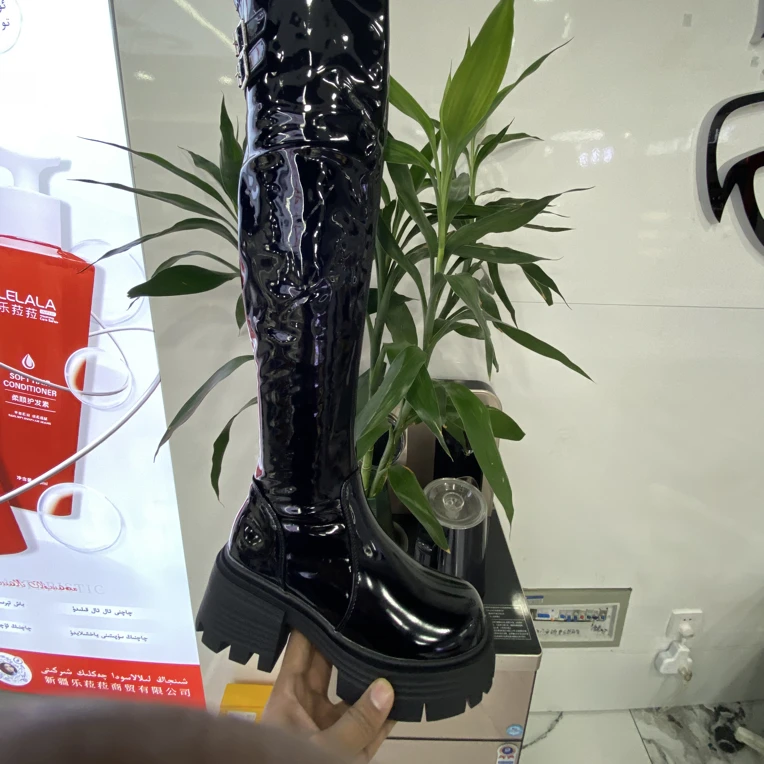 88882防滑尖头欧美风中跟粗跟短靴厚底骑士高跟高筒靴圆头