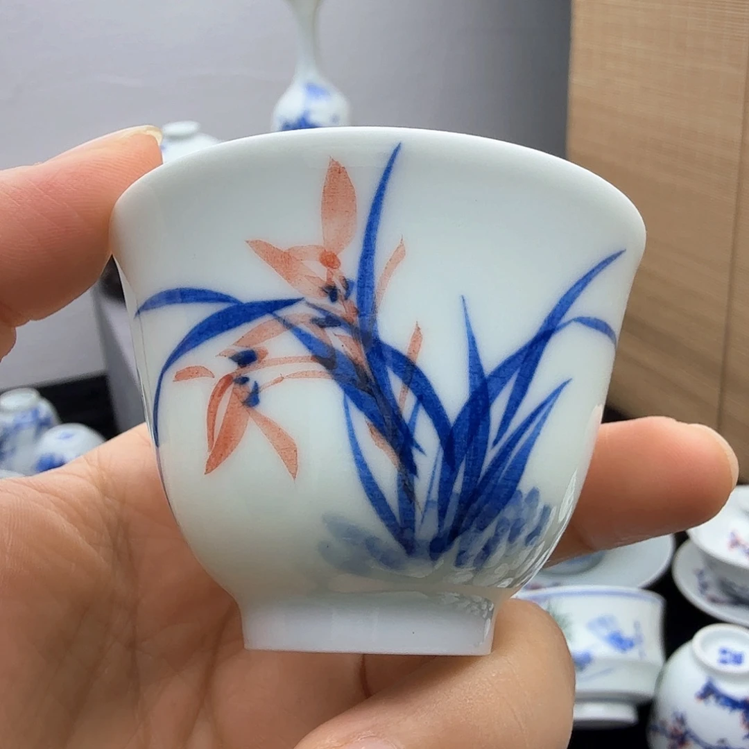 全手工手绘青花写意小兰花杯