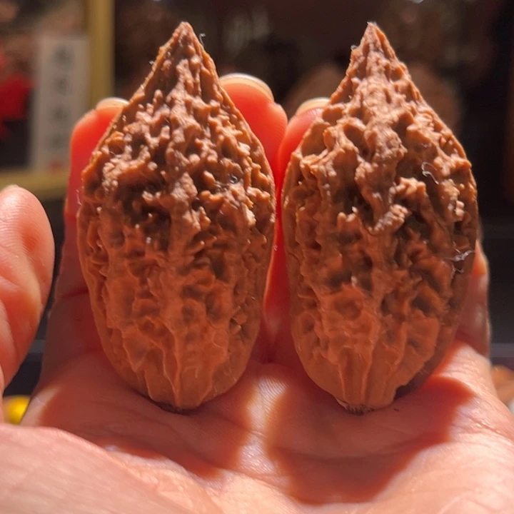 文玩核桃吊坠火尖枪80