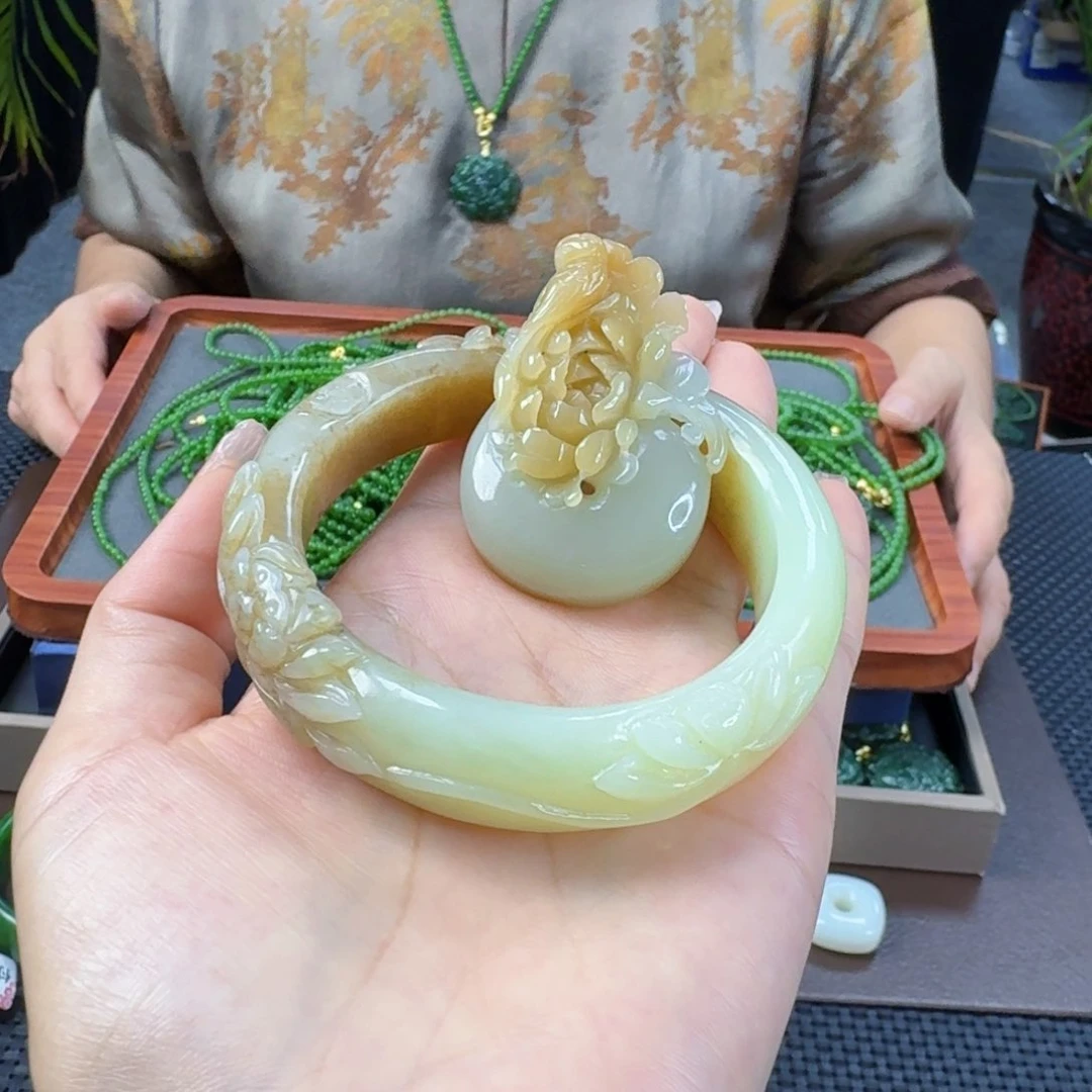 和田玉未镶嵌颈饰57