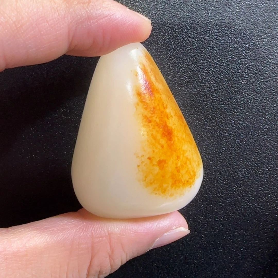 赵***汐未镶嵌和田玉挂件
