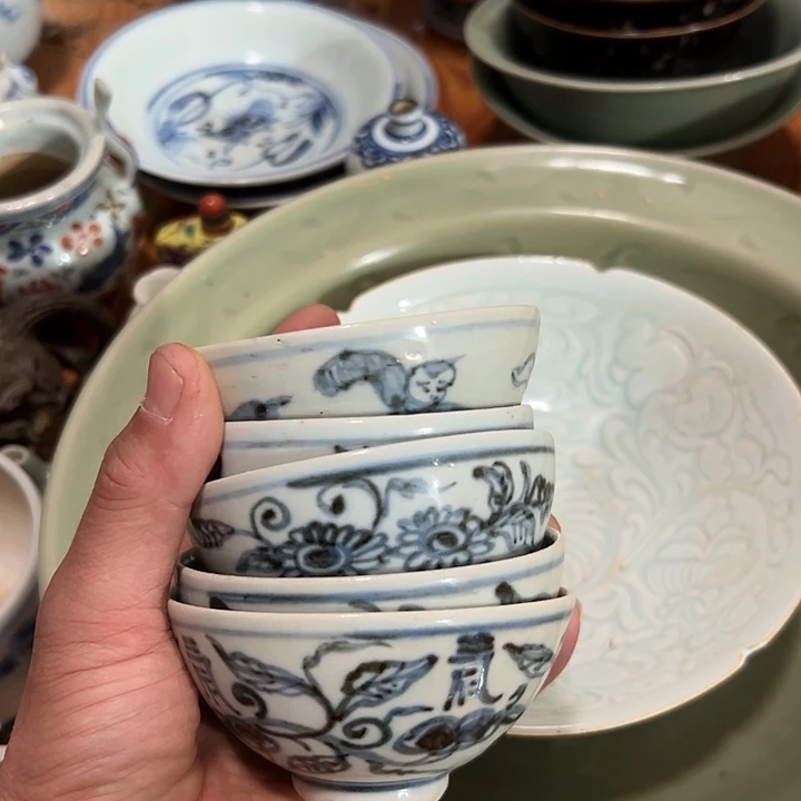 碗用****2青花文饰的一个杯子