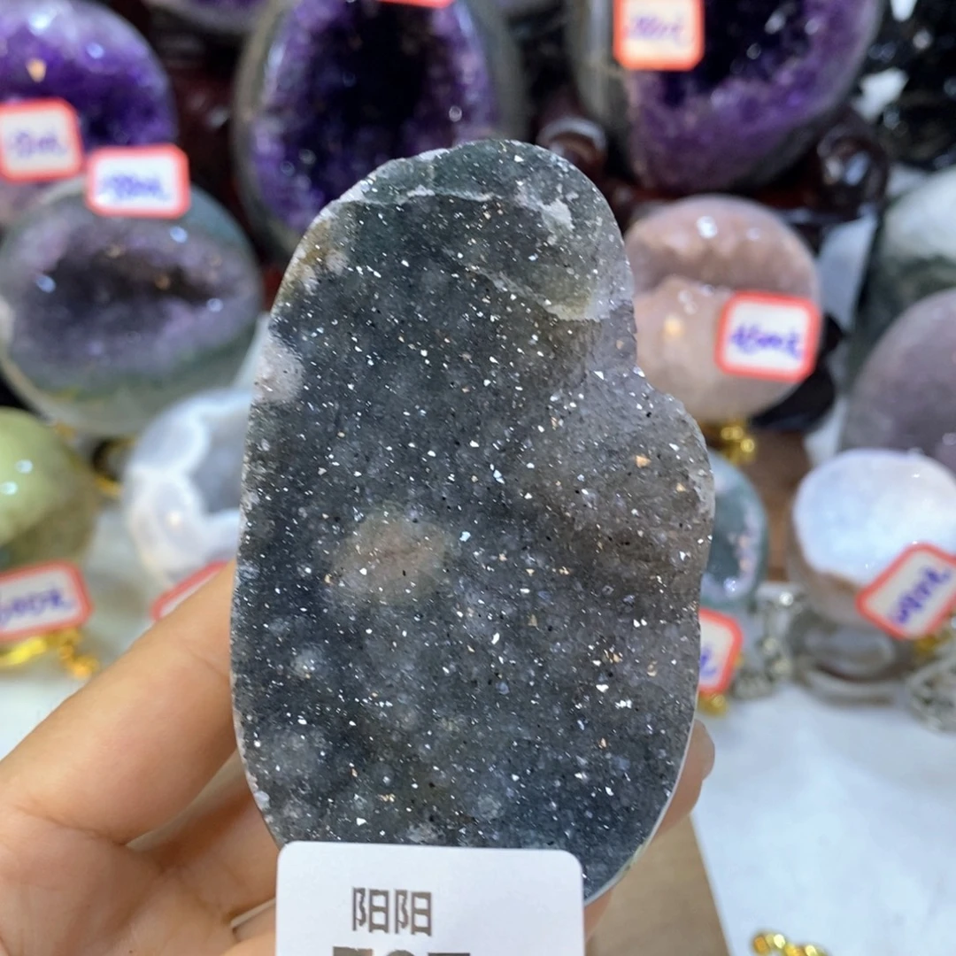 未镶嵌水晶大型摆件（非配饰）