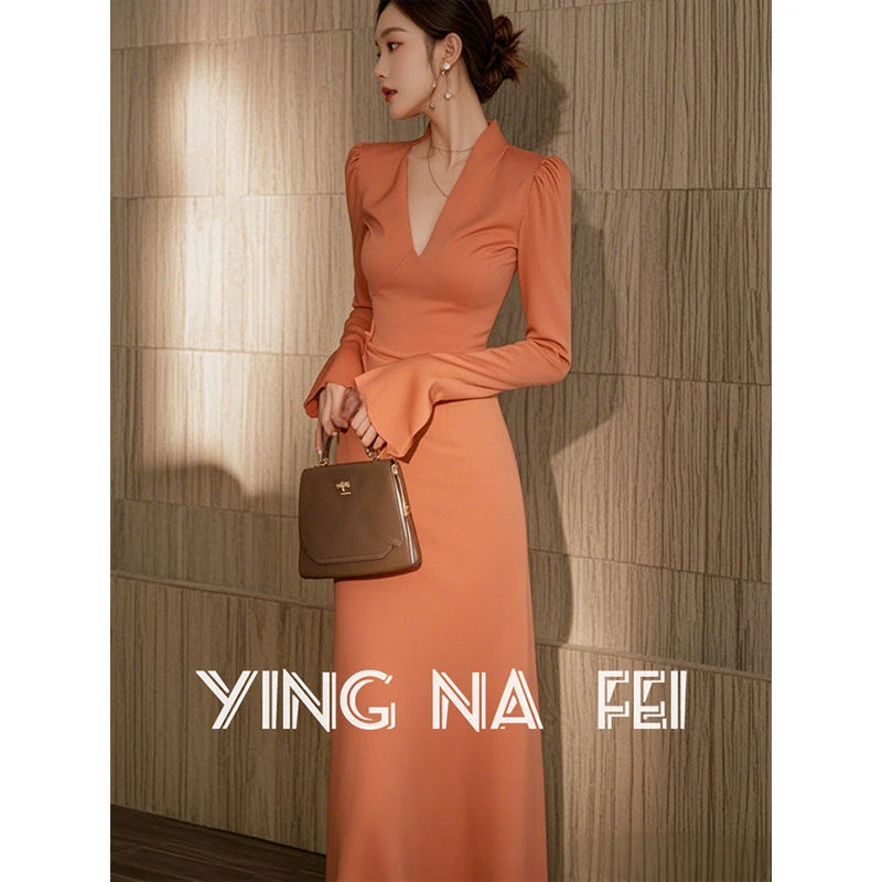 2025春夏新款大方得体裙子法式复古橘色v领喇叭袖修身连衣裙子女