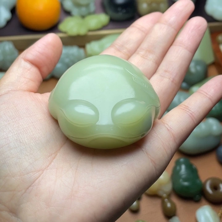 【闪购商品】颈饰未镶嵌和田玉反****任