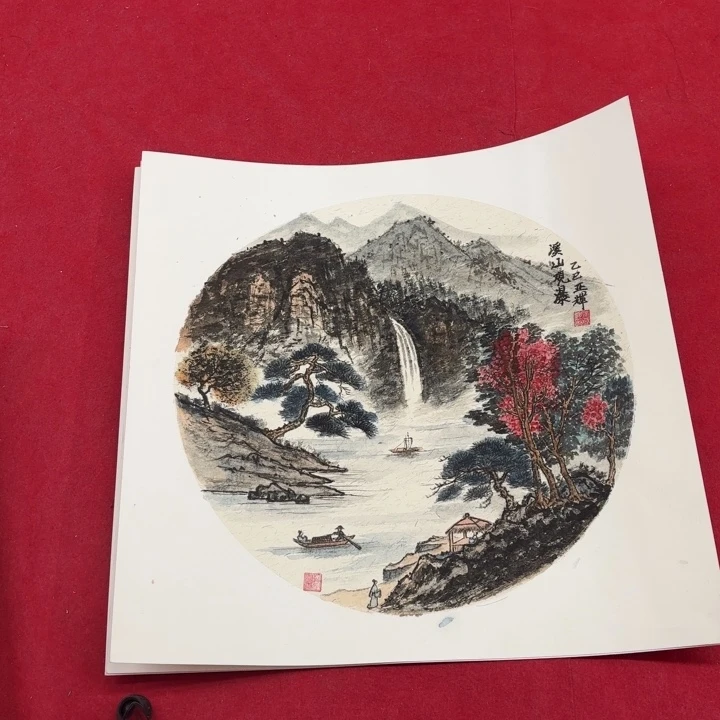 国画花鸟等图案为一体的