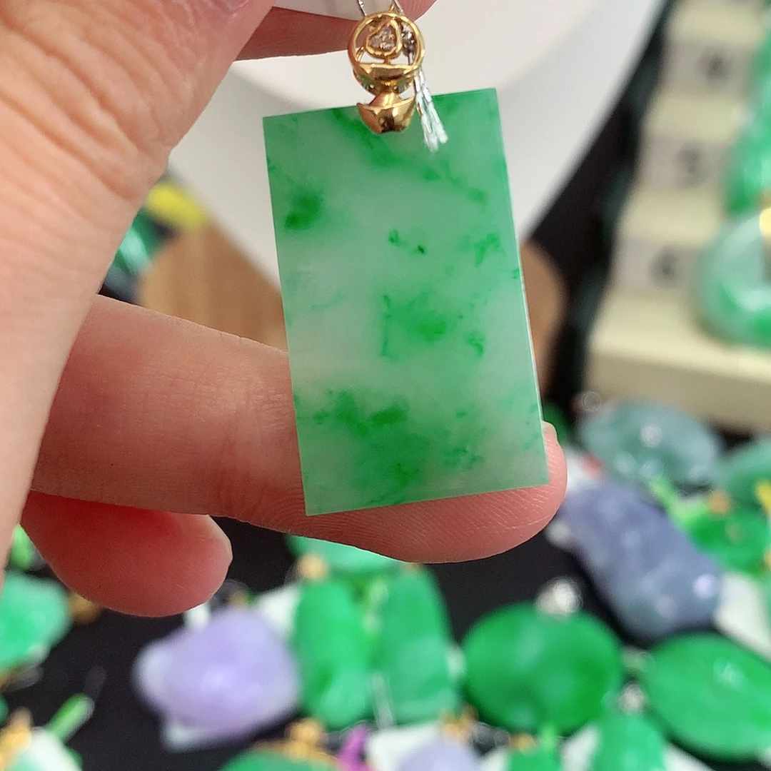 翡翠18K金镶嵌吊坠(不含链)