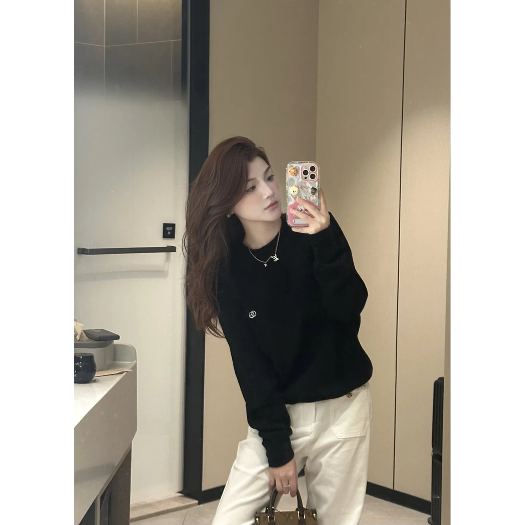 LGG11 圆领刺绣羊毛羊绒混纺毛衣