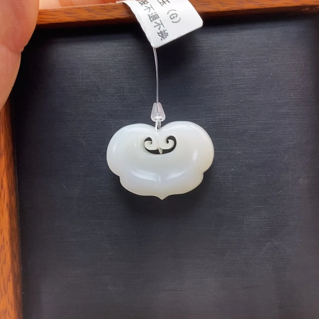 和田玉（白玉）未镶嵌颈饰二*