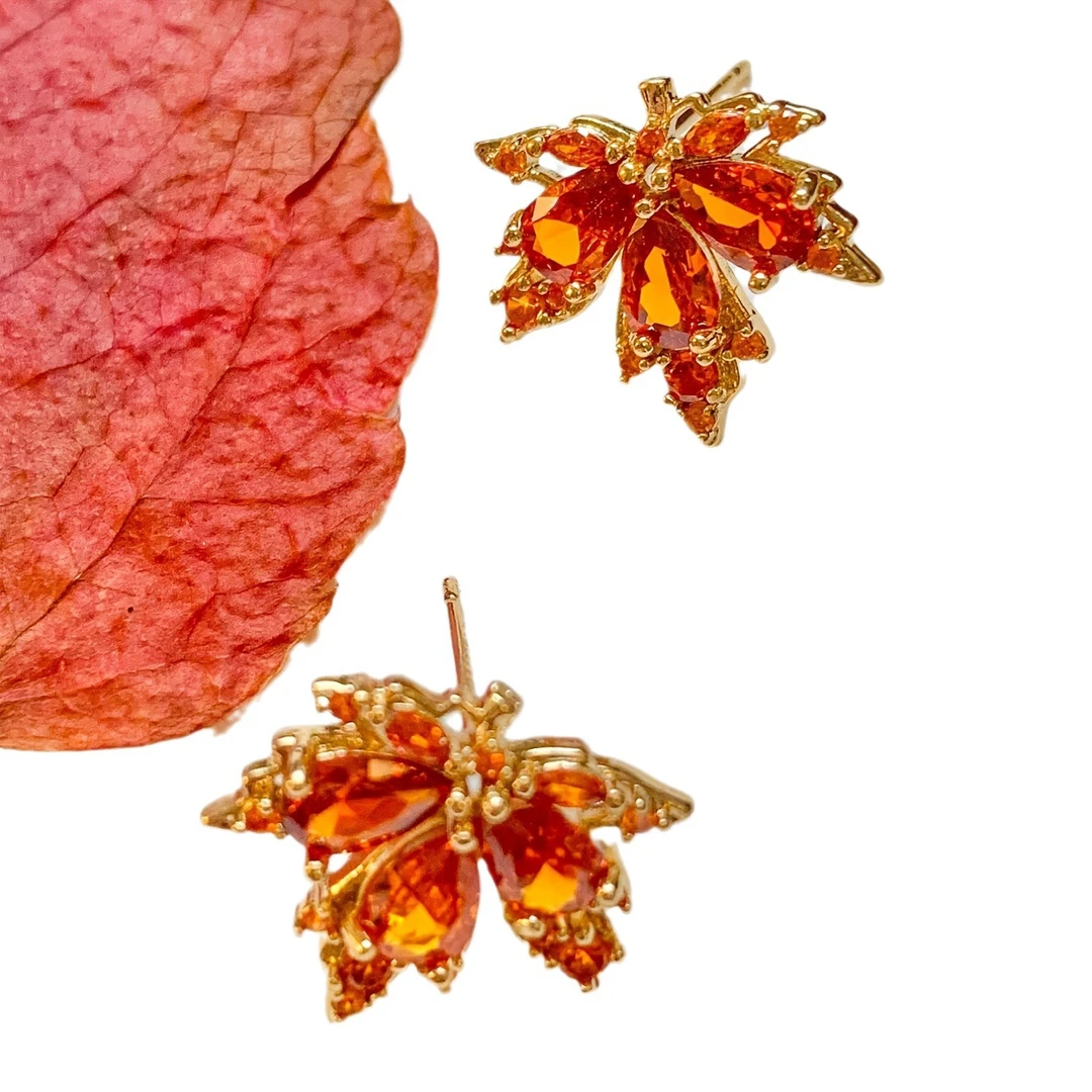 铜合金亚克力耳饰 【风吹落叶】闪到不行法式枫叶耳钉小众百搭耳环