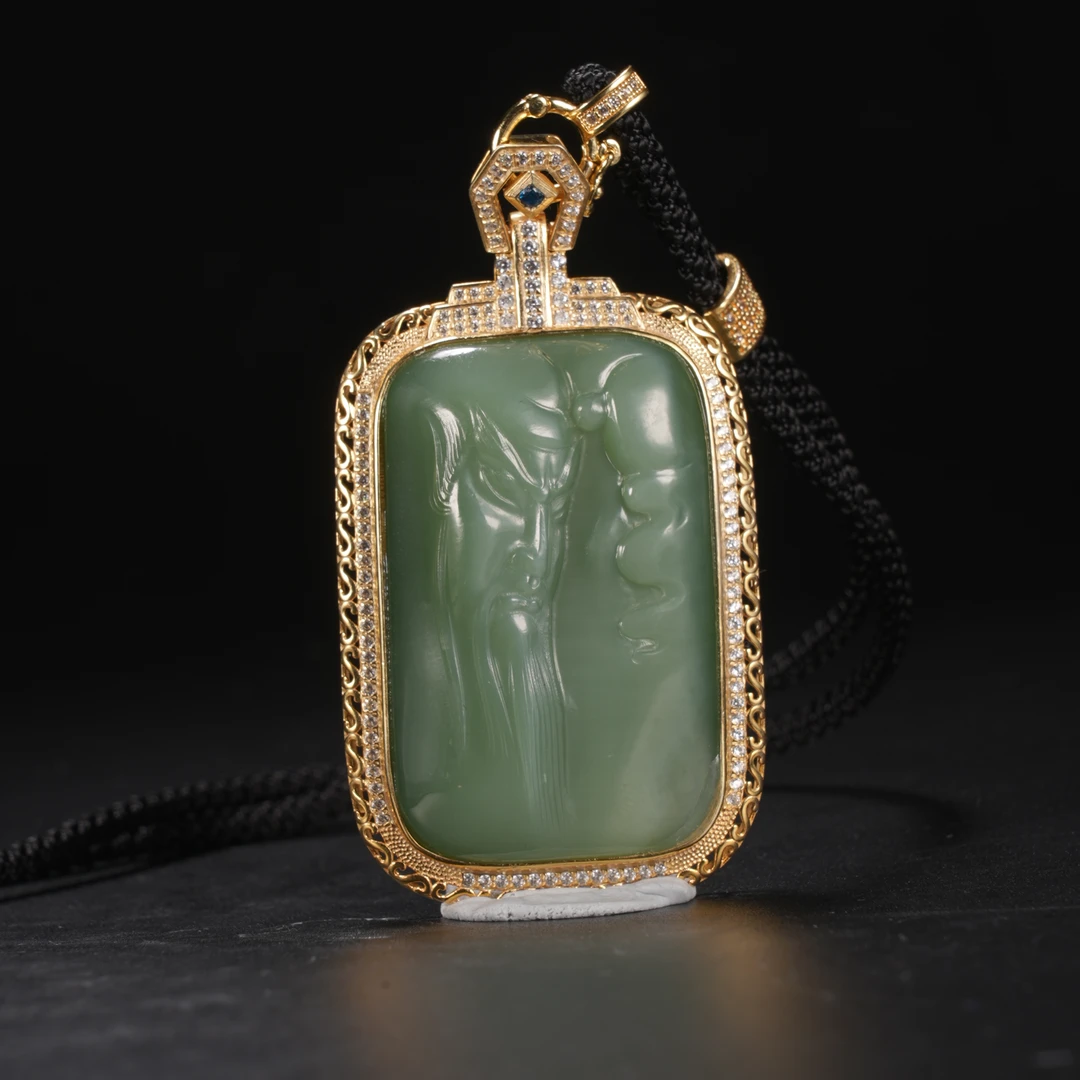 lot28和田玉碧玉关公/保利拍卖