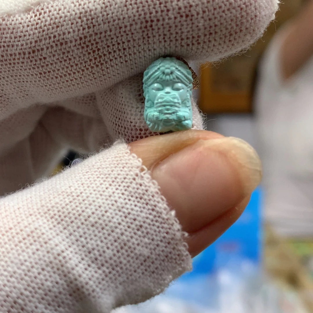 绿松石未镶嵌挂件