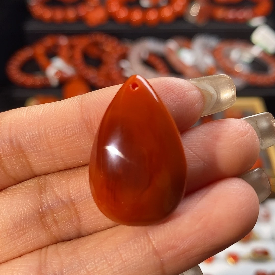 南红玛瑙未镶嵌四川凉山瓦西水滴吊坠