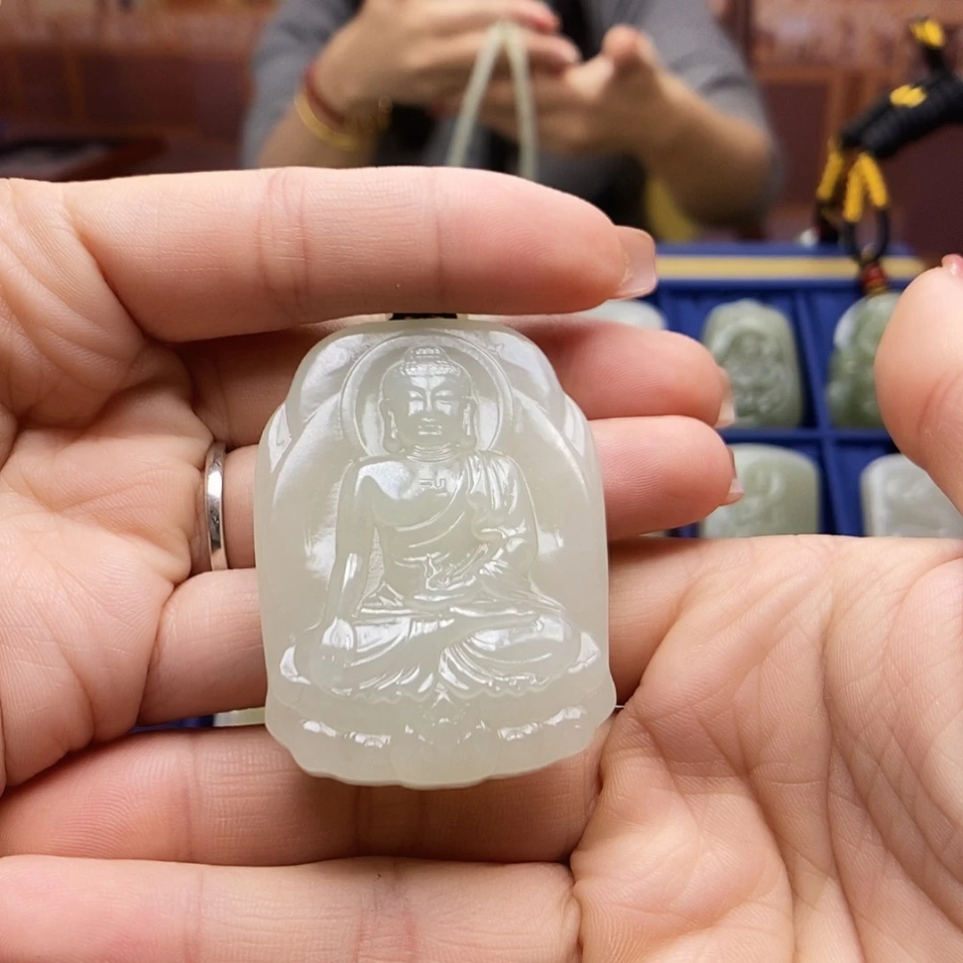 和田玉颈饰未镶嵌大***儿