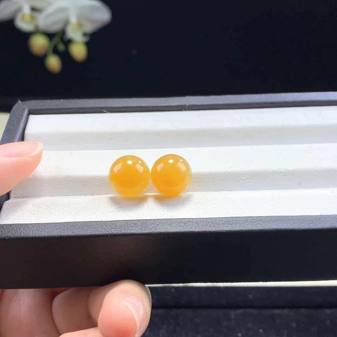 未镶嵌手链翡翠卡12一对鸡油黄