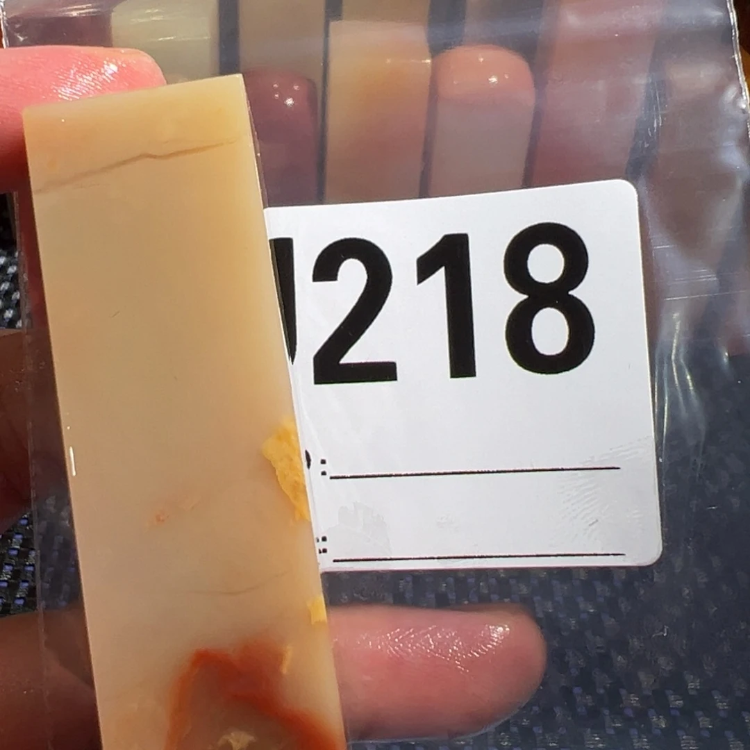 【闪购商品】寿山石印石三****荣老挝石