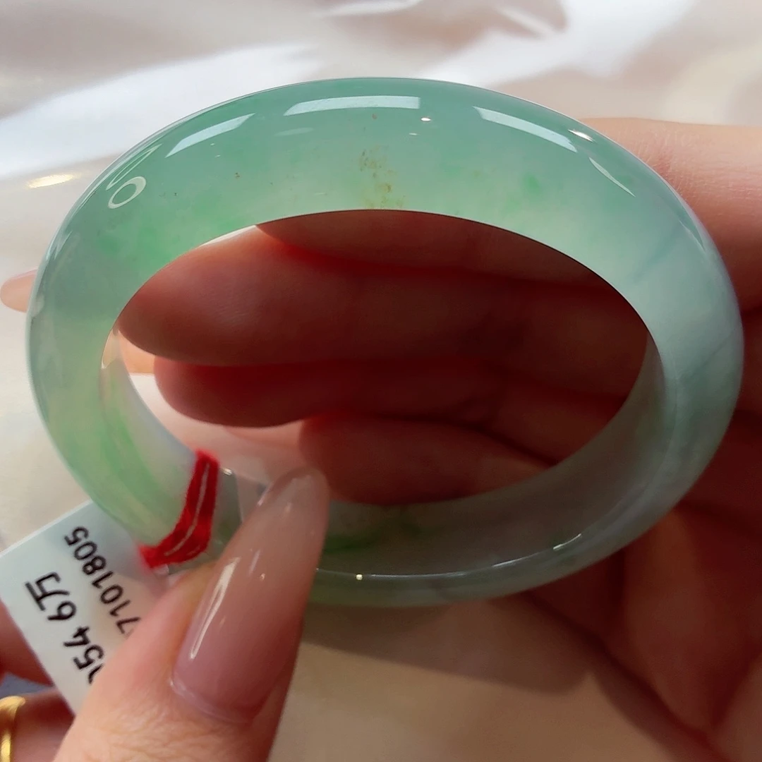 翡翠未镶嵌手镯（贵妃镯）22（27号）