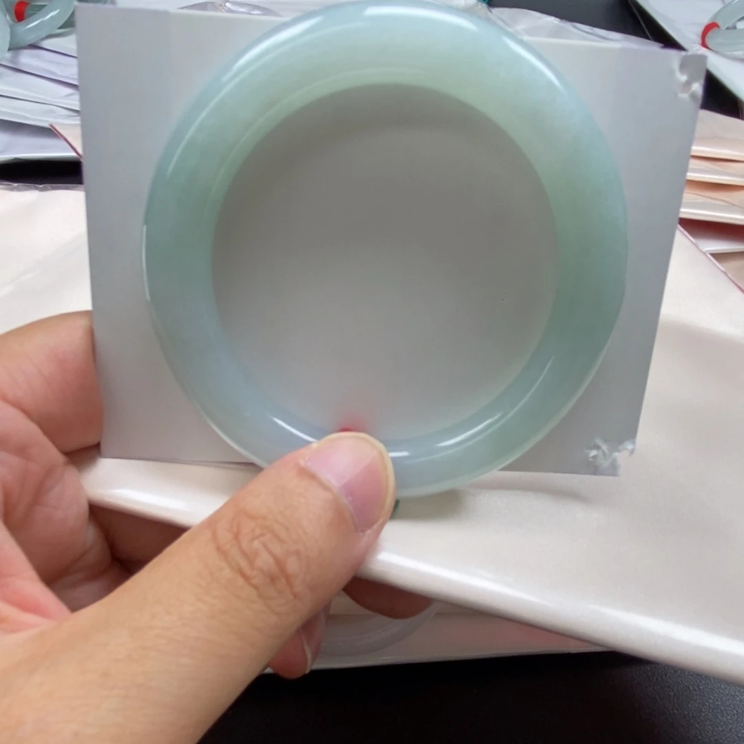 翡翠未镶嵌手镯天然缅甸翡翠手镯A货