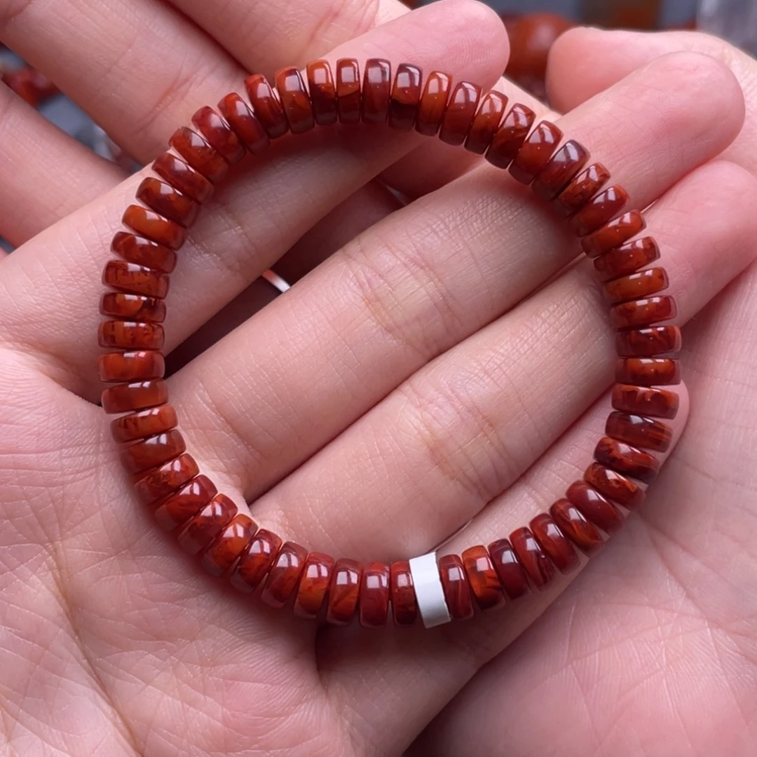 人***哥未镶嵌南红玛瑙珠宝奇石药片7.5mm