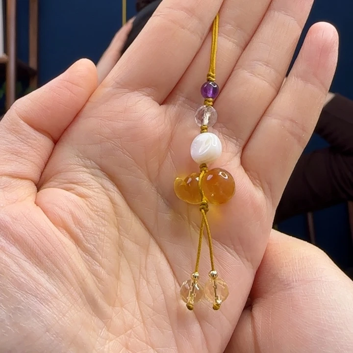 蜜蜡吊坠(赠链)未镶嵌