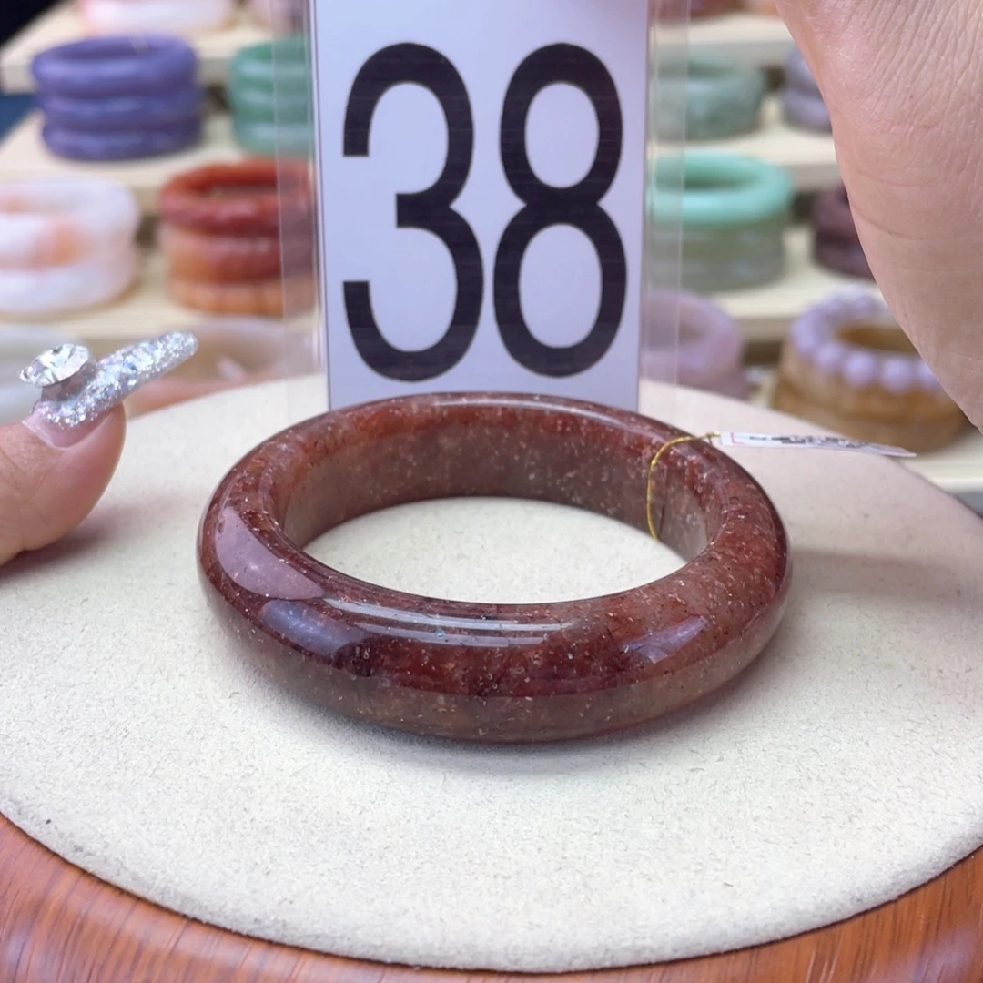 石英岩玉未镶嵌手镯