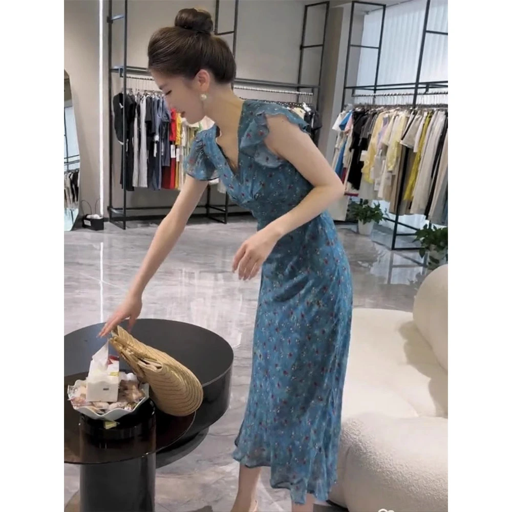 2025夏季网红新款小个子连衣裙女海边度假风气质碎花修身显瘦长裙