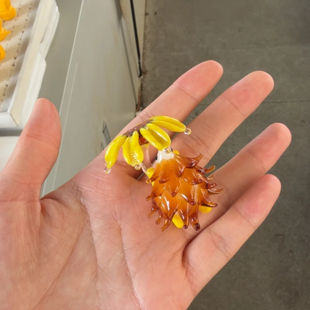 手工艺品琉璃^****猫举花小刺猬