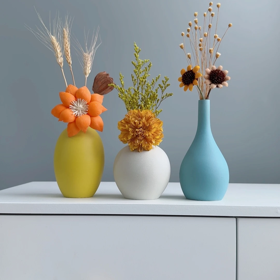 摆件陶瓷小花瓶摆件含花总高约20-30cm