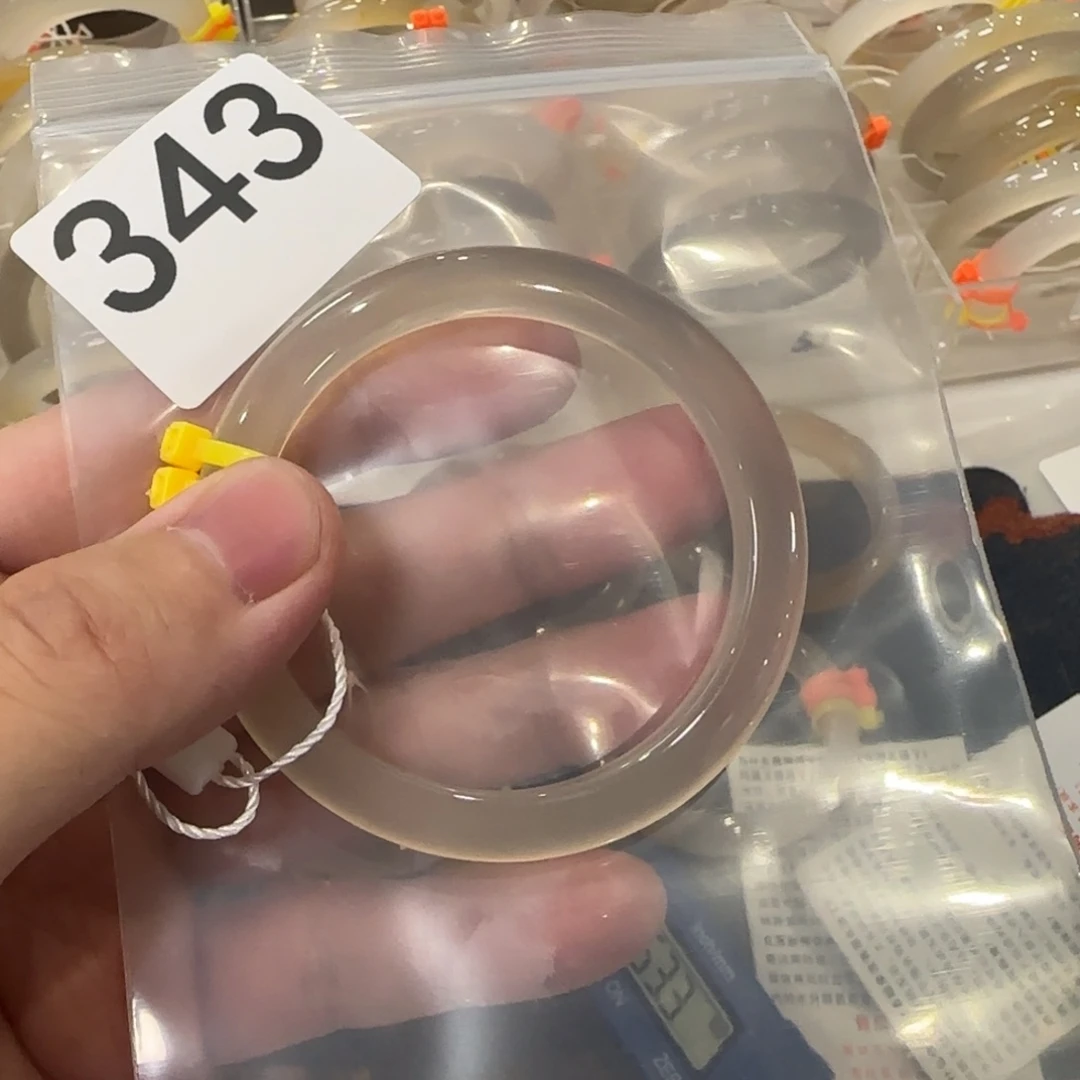玛瑙/玉髓手镯未镶嵌勤****i343