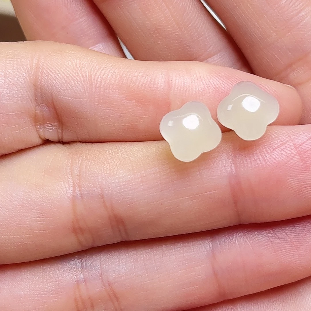 和田玉银S925镶嵌耳饰