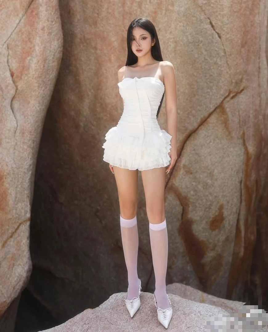 Hello熙熙 {Sweet Heart}  小众辣妹纯欲抹胸两穿设计感连衣裙B70