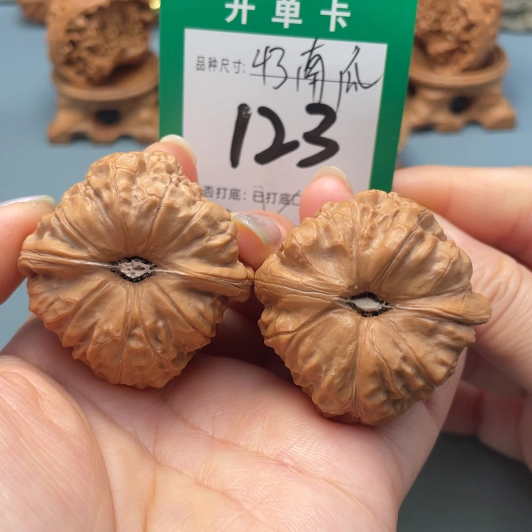 吊坠桃核文玩核桃