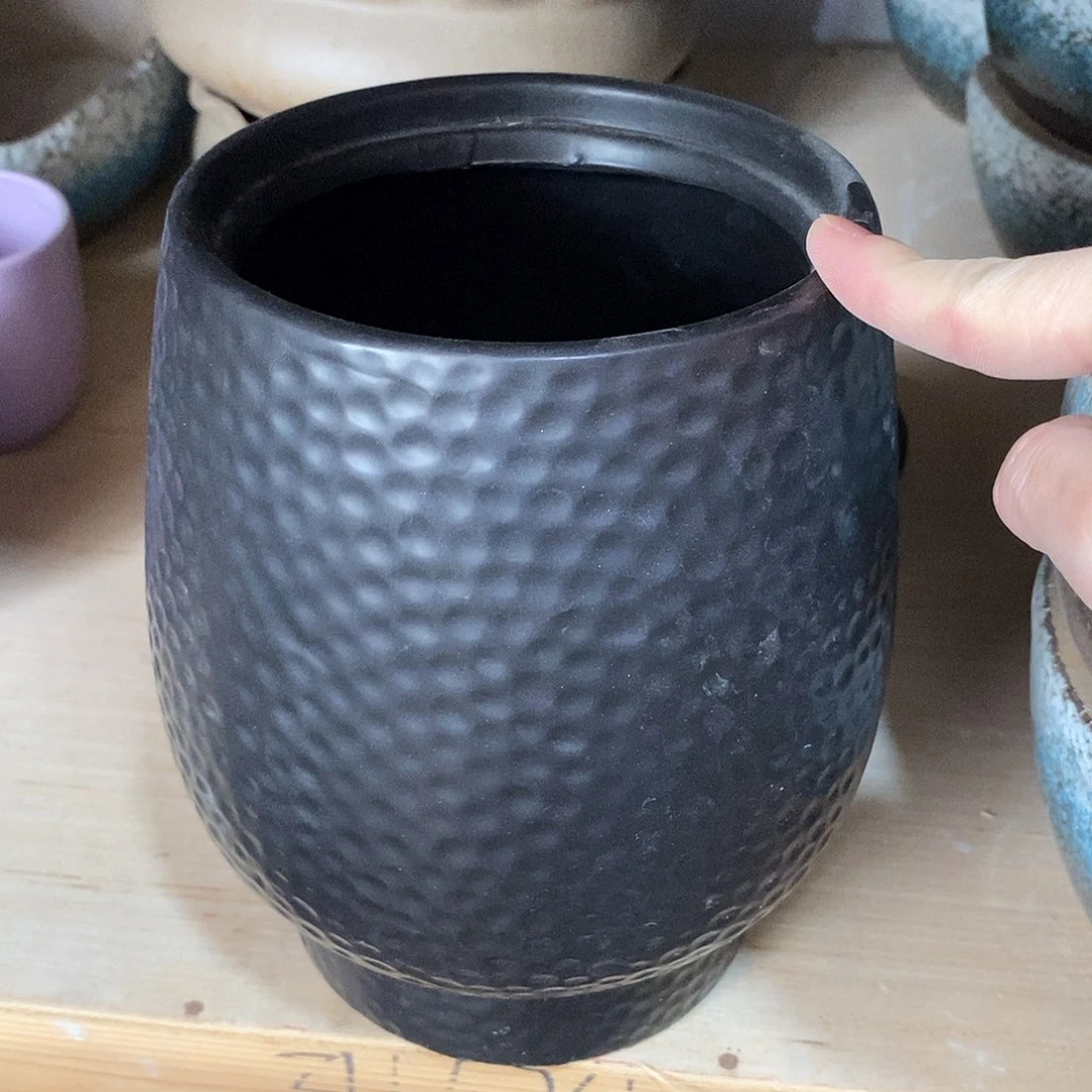 杯子陶盆有孔 瑕疵介意勿拍