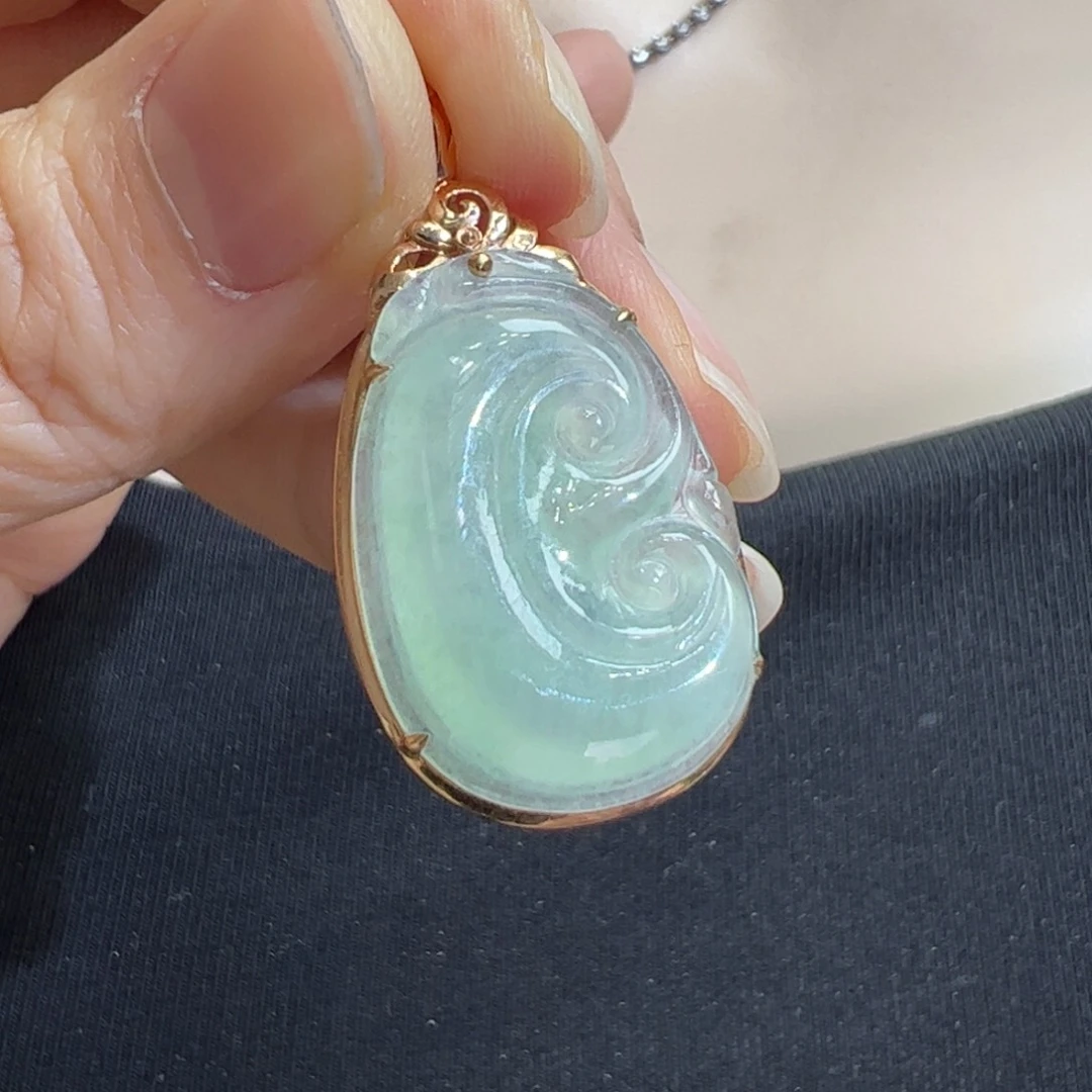 翡翠吊坠(不含链)18K金镶嵌