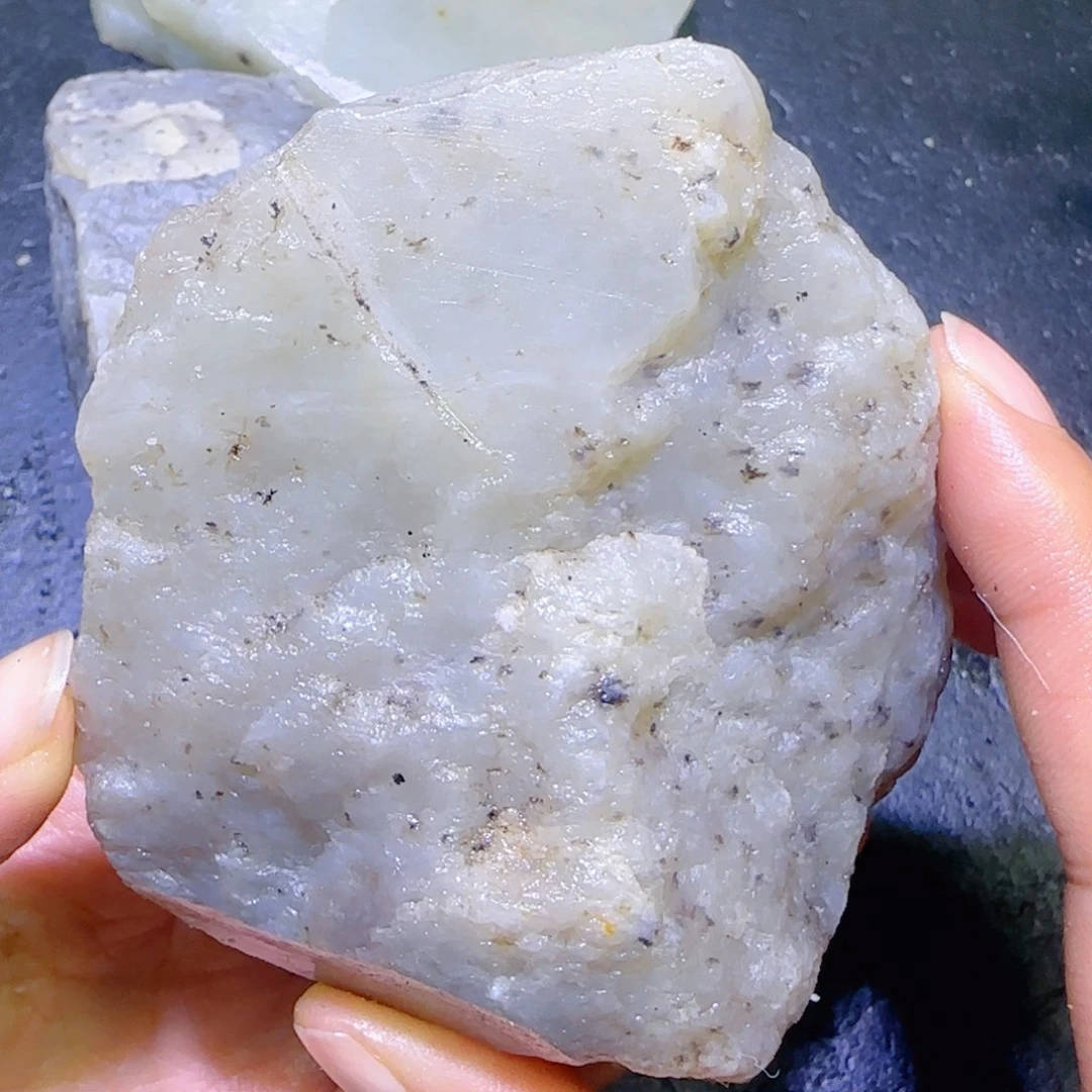 和田玉未镶嵌珠宝半成品