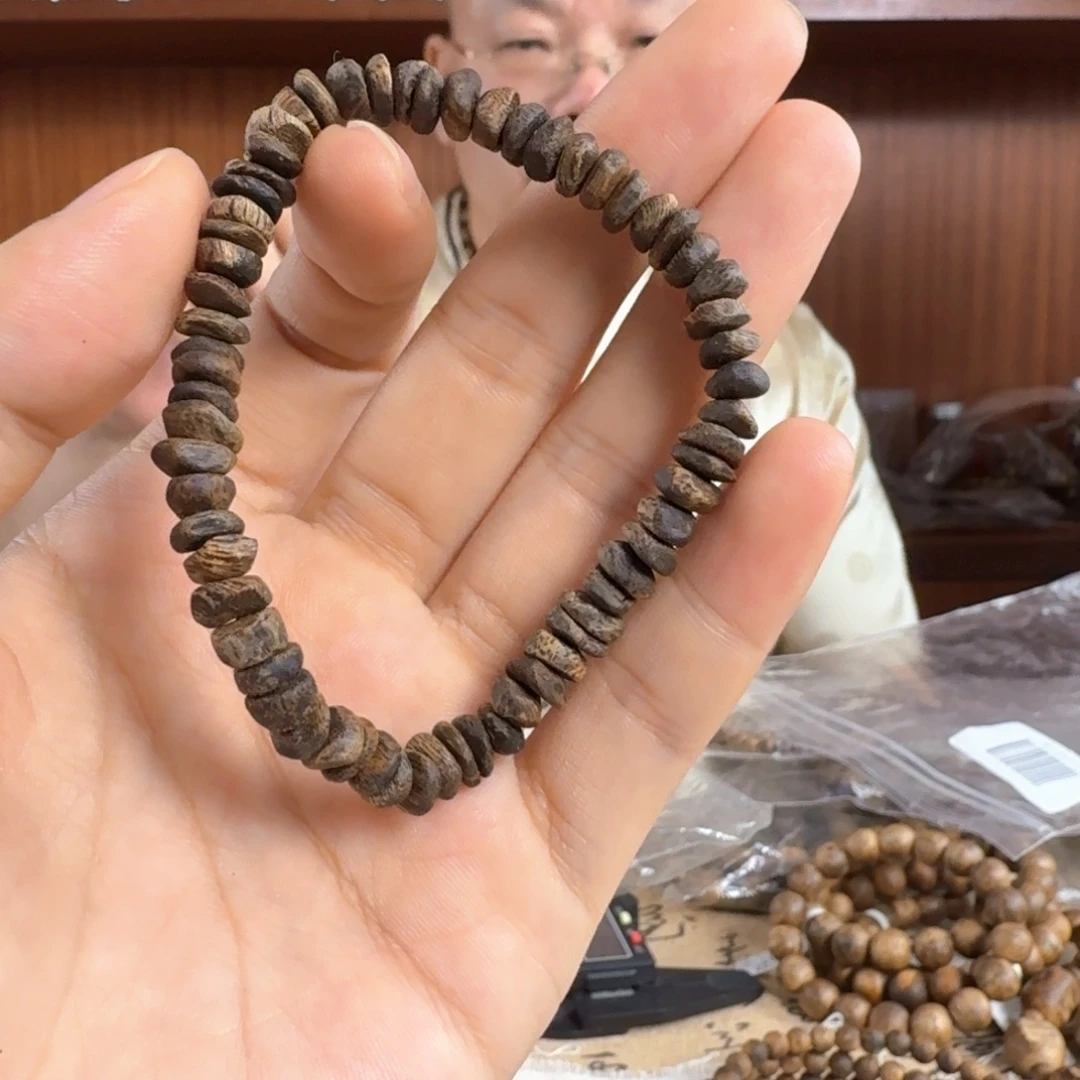 沉香手串奇楠沉香沉水碎银子随形单圈手串一条4.4g