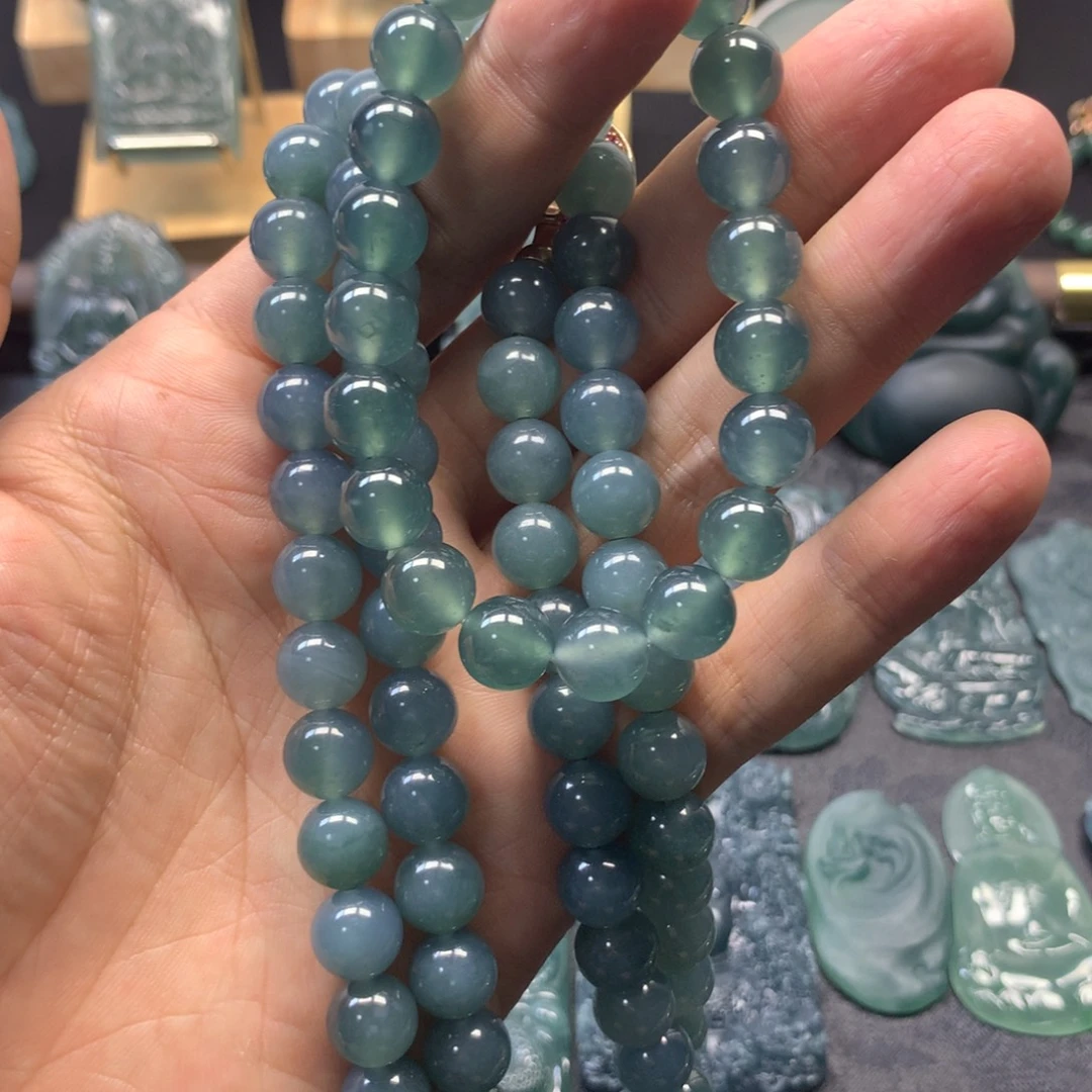 A***E翡翠未镶嵌颈饰翡翠未镶嵌颈饰